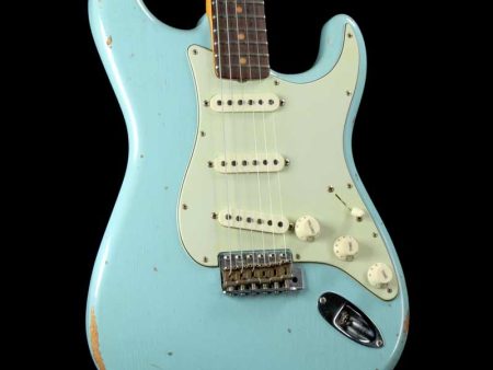 Fender Custom Shop 1960 Stratocaster Relic Aged Daphne Blue Online now